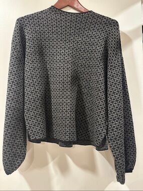Max Studio Black & Gray Crewneck Patterned Sweater